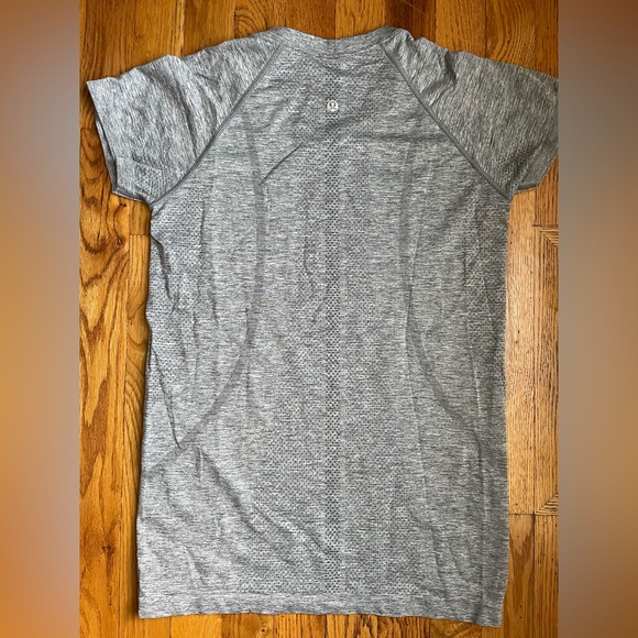 Lululemon Gray Swiftly Tech - Picture 2 of 3